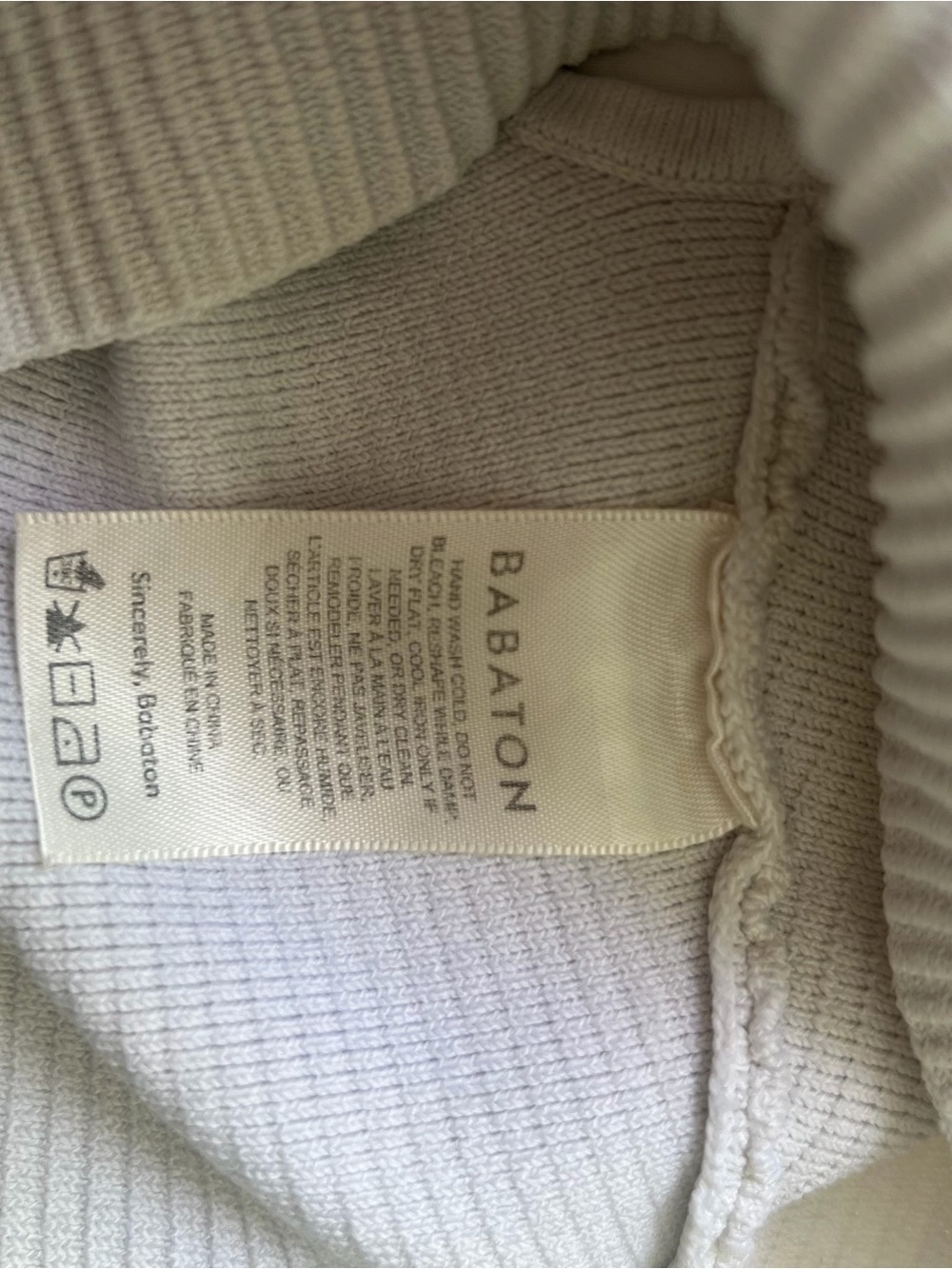Aritzia Babaton White Ribbed V-Neck Polo Tank - Picture 6 of 7